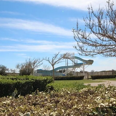 Vue Maison Individuelle 30 M De La 4 10 Couchages Jardin Parking Lxrm26 Villa