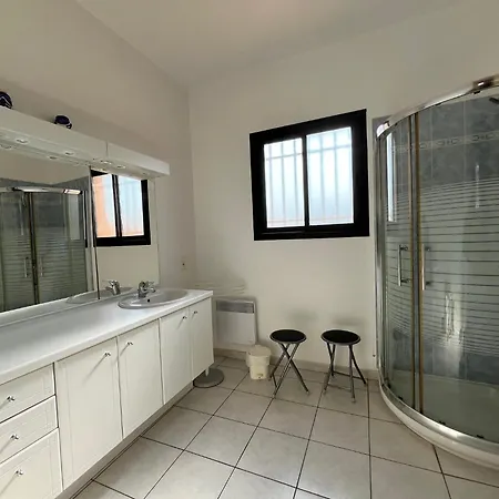 Villa Vue Maison Individuelle 30 M De La 4 10 Couchages Jardin Parking Lxrm26