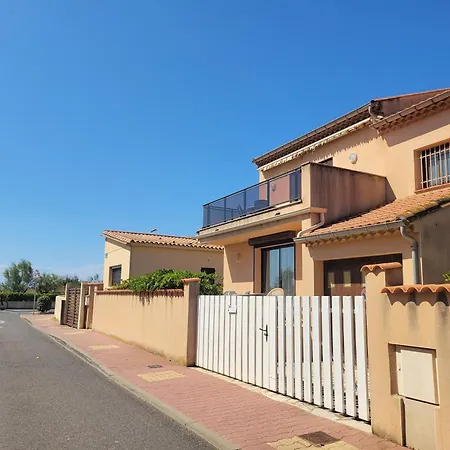 וילה Vue Maison Individuelle 30 M De La 4 10 Couchages Jardin Parking Lxrm26 פורטירנייה