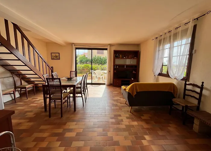 Vue Maison Individuelle 30 M De La 4 10 Couchages Jardin Parking Lxrm26 *