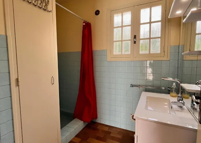 Vue Maison Individuelle 30 M De La 4 10 Couchages Jardin Parking Lxrm26 Villa